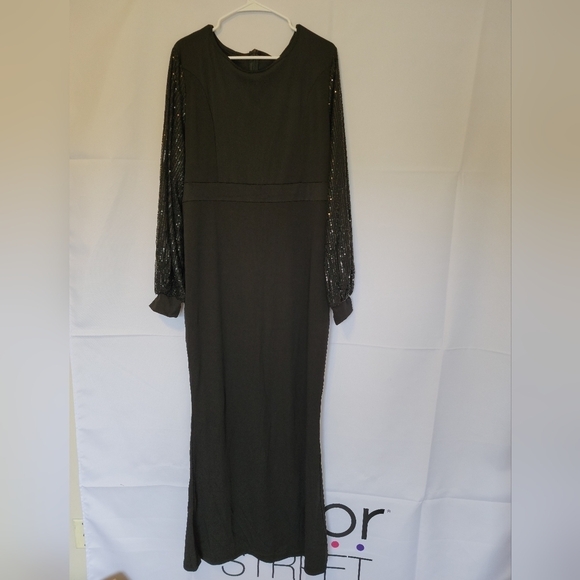 SHEIN Dresses & Skirts - Shein maxi dress black size 4XL